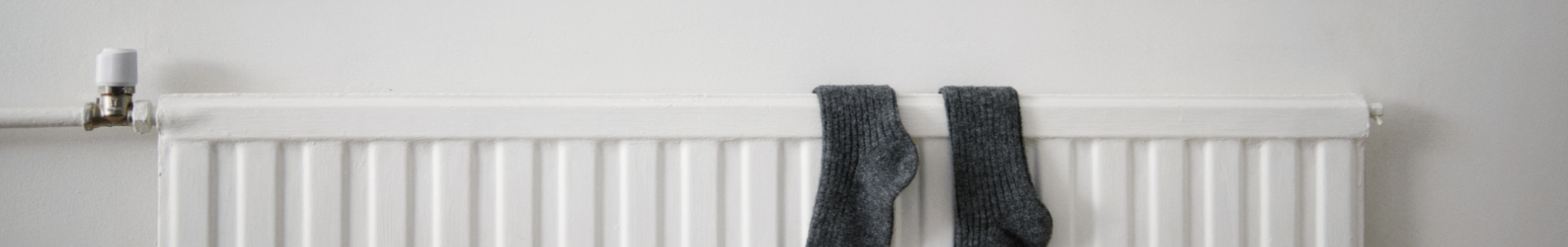 Radiateur avec chausettes