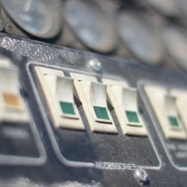 Comment ouvrir un compteur électrique ?