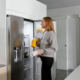 Quand débrancher le frigo avant un déménagement ?